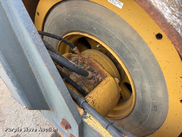 image for item EA4745 2002 Hypac C778B double drum vibratory roller