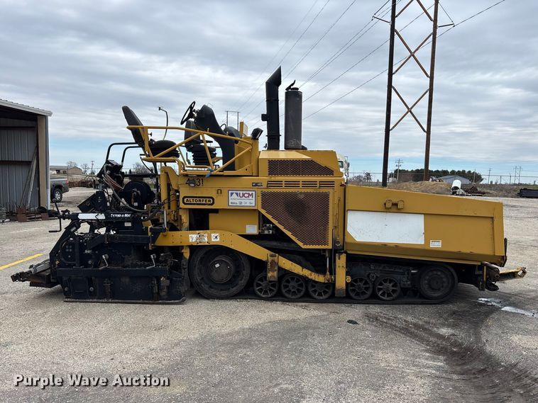 image for item EA4746 2010 Caterpillar AP–1055D paver