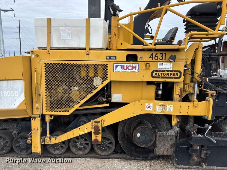 image for item EA4746 2010 Caterpillar AP–1055D paver