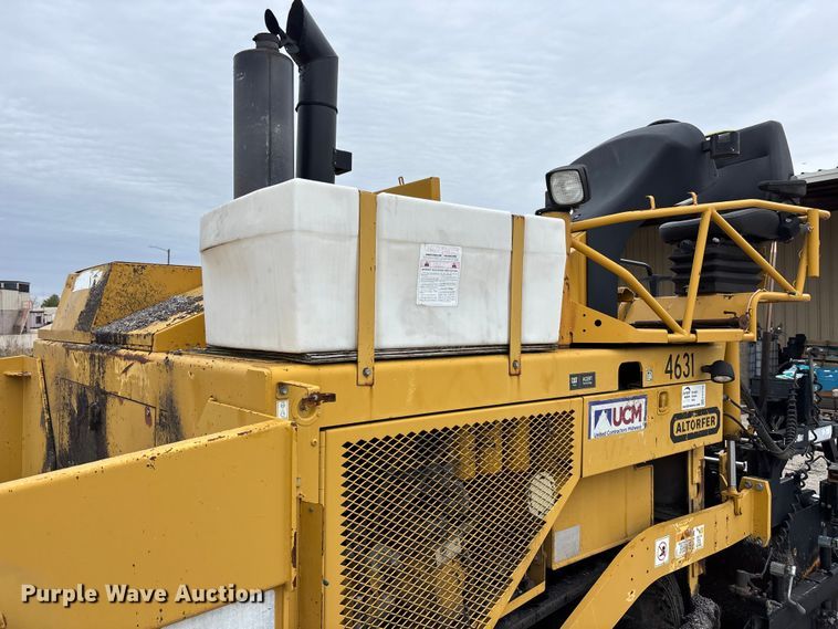 image for item EA4746 2010 Caterpillar AP–1055D paver