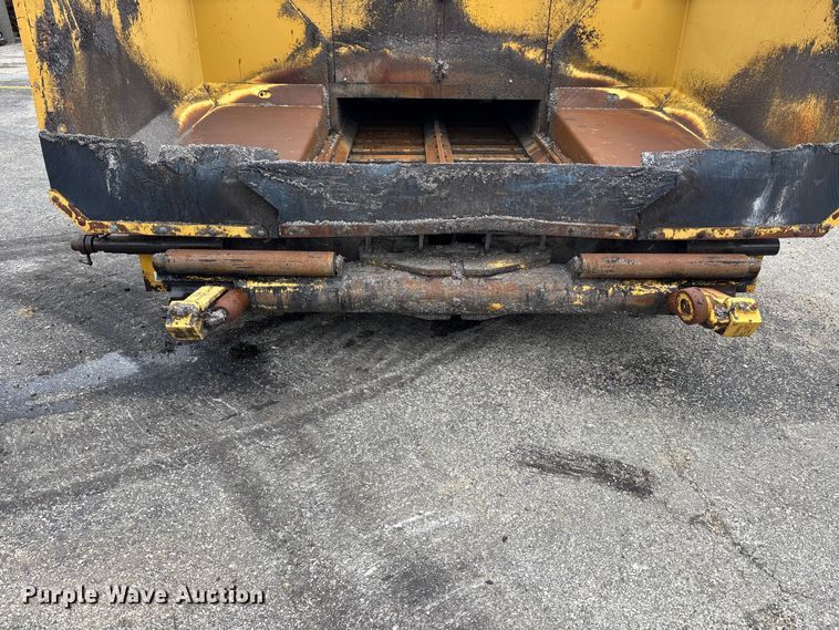 image for item EA4746 2010 Caterpillar AP–1055D paver