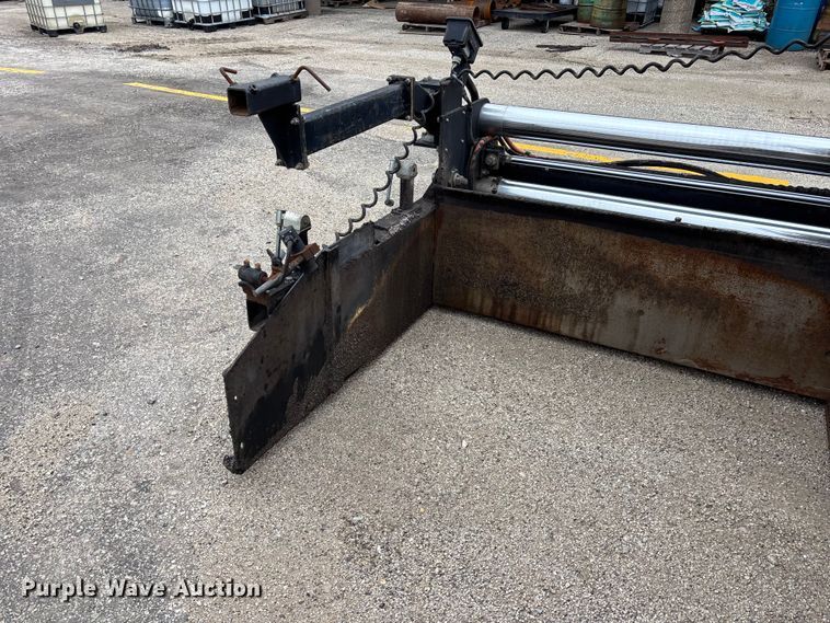 image for item EA4746 2010 Caterpillar AP–1055D paver