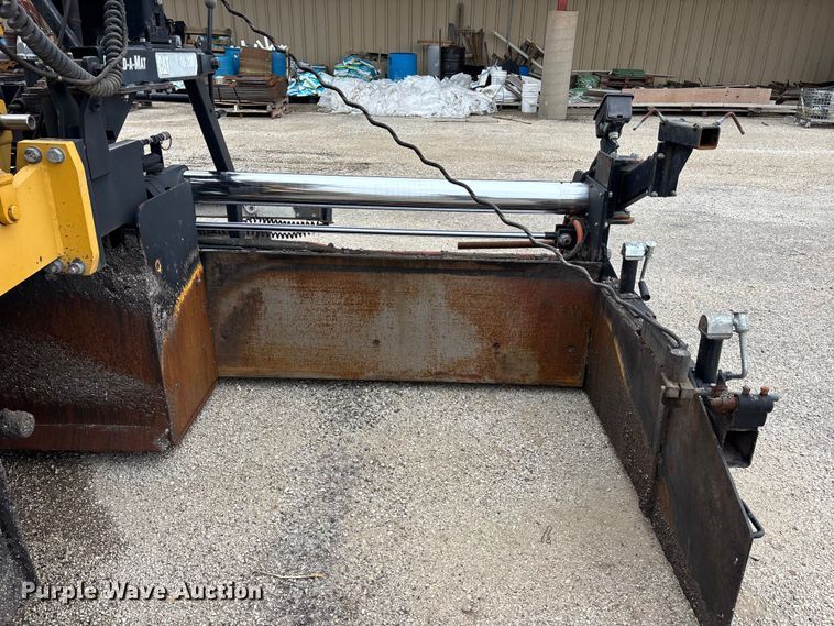 image for item EA4746 2010 Caterpillar AP–1055D paver