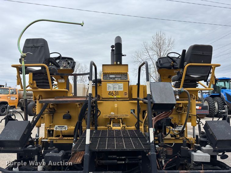 image for item EA4746 2010 Caterpillar AP–1055D paver