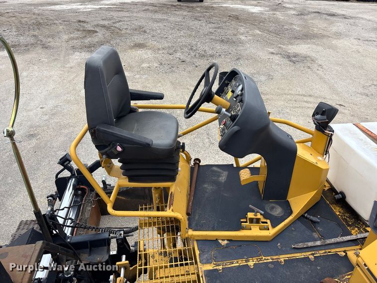 image for item EA4746 2010 Caterpillar AP–1055D paver