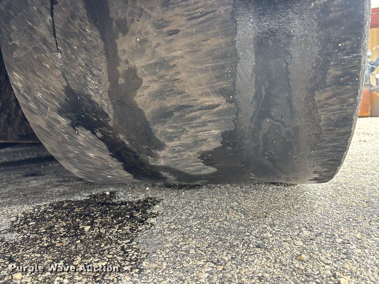 image for item EA4746 2010 Caterpillar AP–1055D paver