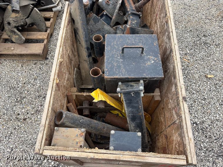 image for item EA4746 2010 Caterpillar AP–1055D paver