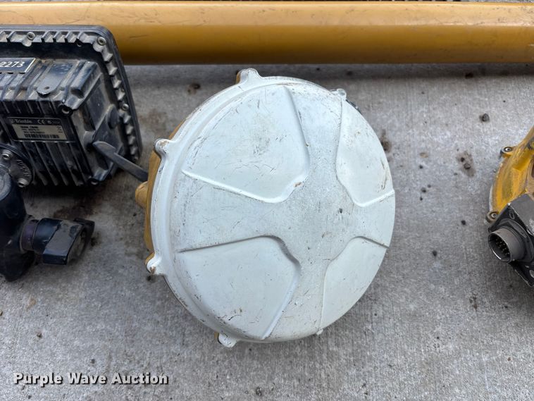 image for item EA4750 Trimble surveying equipment