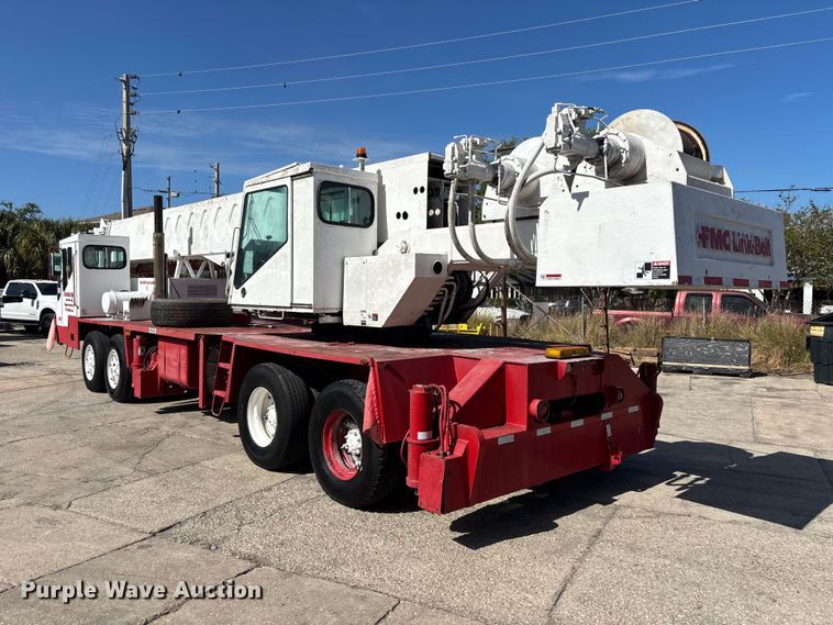 image for item EA5470 1983 Linkbelt HTC1040 crane truck