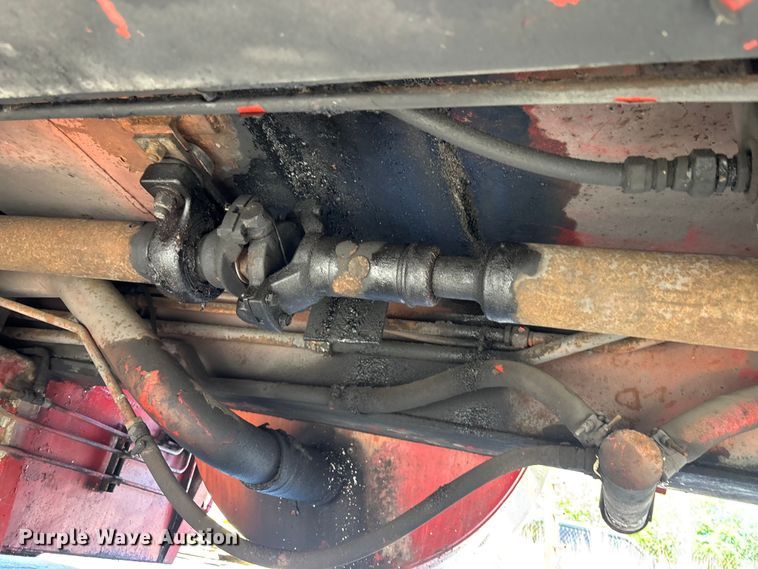 image for item EA5470 1983 Linkbelt HTC1040 crane truck