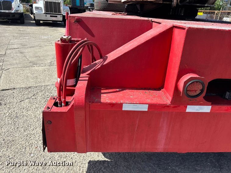 image for item EA5470 1983 Linkbelt HTC1040 crane truck