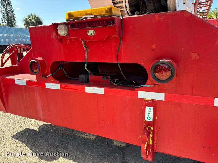 image for item EA5470 1983 Linkbelt HTC1040 crane truck