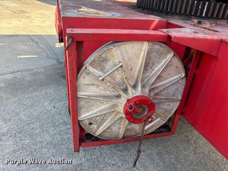 image for item EA5470 1983 Linkbelt HTC1040 crane truck