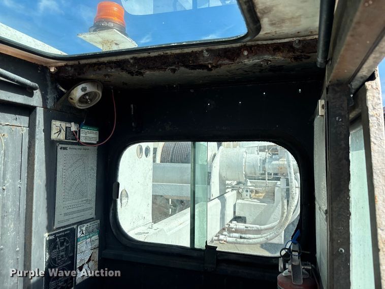 image for item EA5470 1983 Linkbelt HTC1040 crane truck