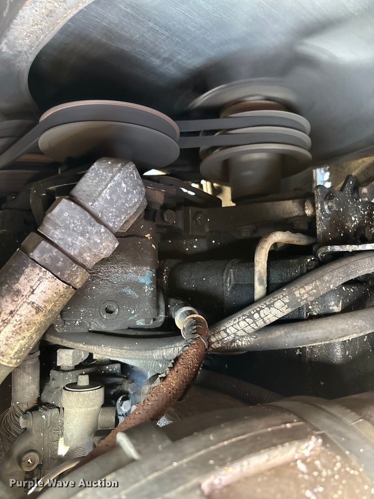 image for item EA5470 1983 Linkbelt HTC1040 crane truck