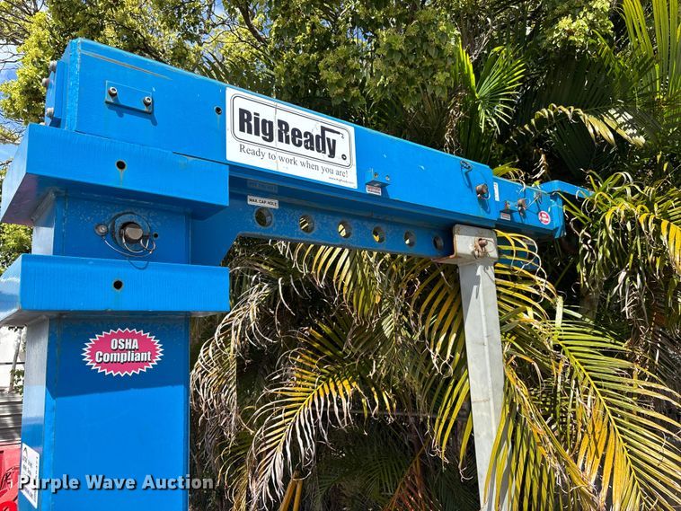 image for item EA5471 (2) forklift booms