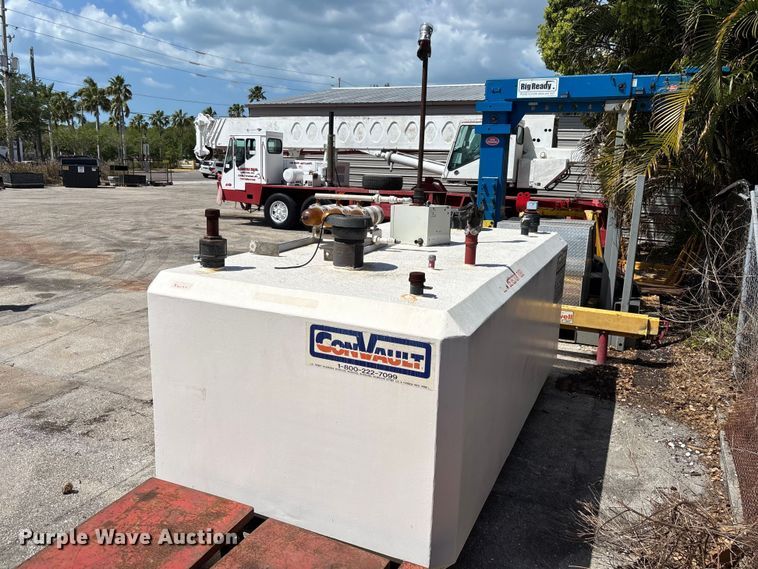 image for item EA5472 Fuel tank with pump