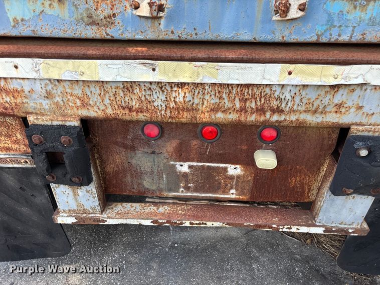 image for item EA5473 1989 Loadcraft container trailer