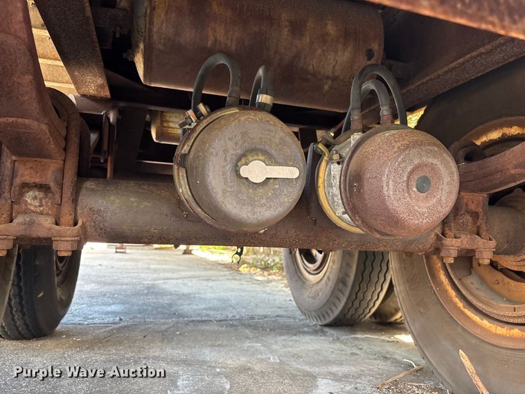 image for item EA5473 1989 Loadcraft container trailer