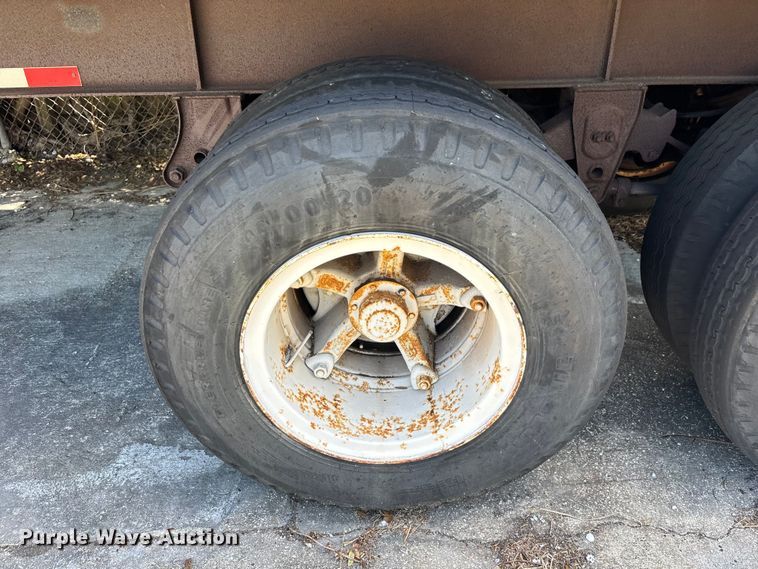 image for item EA5473 1989 Loadcraft container trailer