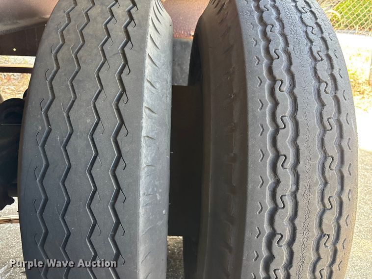 image for item EA5473 1989 Loadcraft container trailer