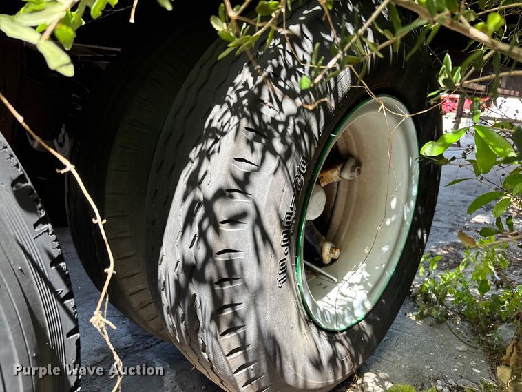 image for item EA5473 1989 Loadcraft container trailer