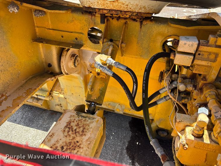 image for item EA5474 2001 TrailKing lowboy equipment trailer