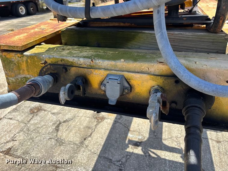 image for item EA5474 2001 TrailKing lowboy equipment trailer