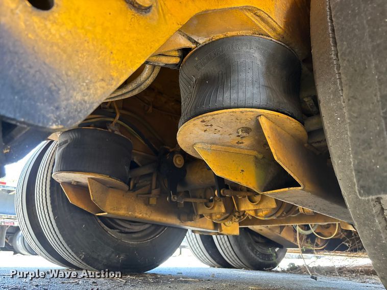 image for item EA5474 2001 TrailKing lowboy equipment trailer