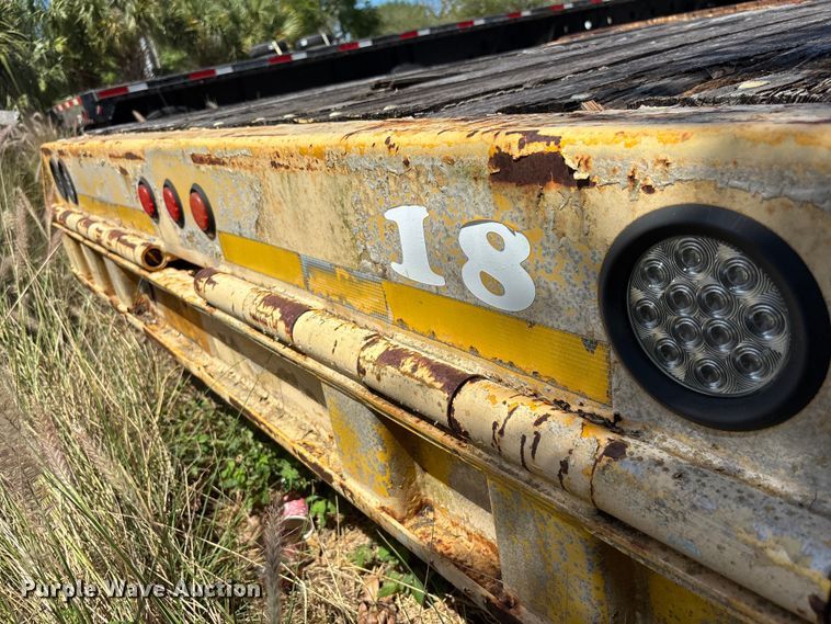 image for item EA5474 2001 TrailKing lowboy equipment trailer