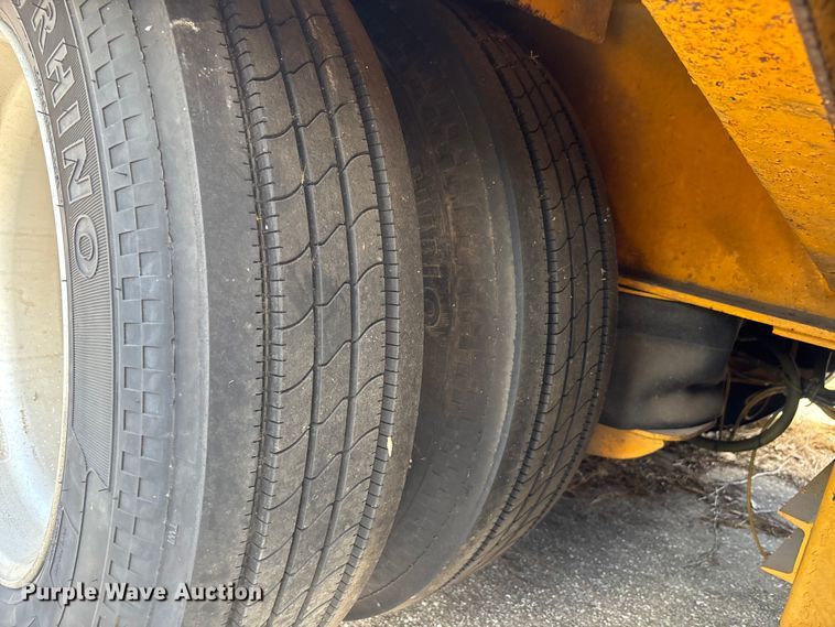 image for item EA5474 2001 TrailKing lowboy equipment trailer