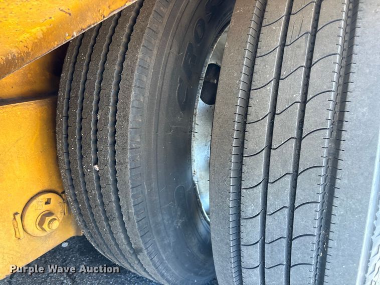 image for item EA5474 2001 TrailKing lowboy equipment trailer