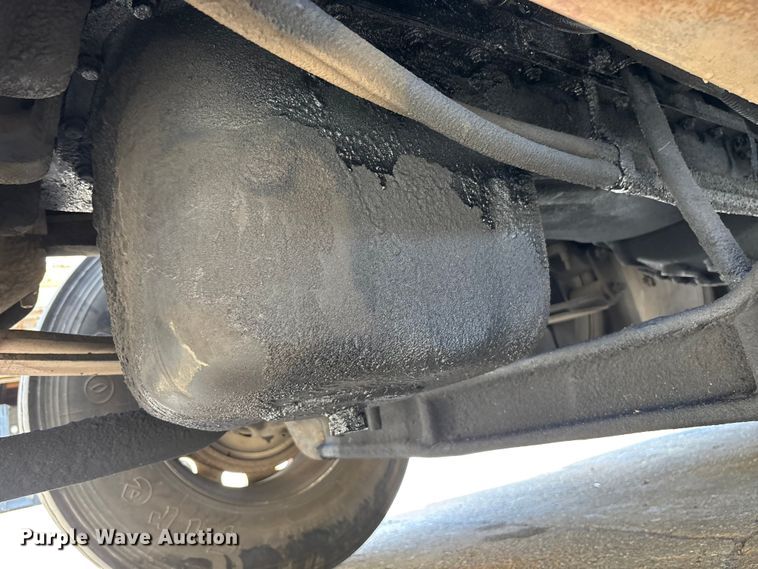 image for item EA5475 2007 International 8600 semi truck