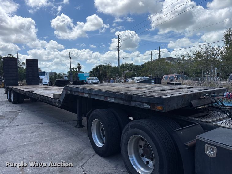 image for item EA5476 1980 Transcraft drop deck equipment trailer