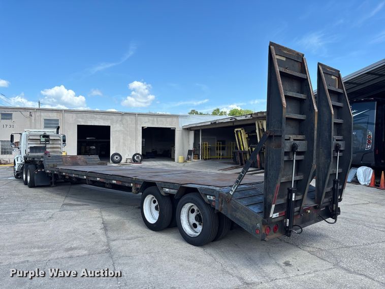image for item EA5476 1980 Transcraft drop deck equipment trailer