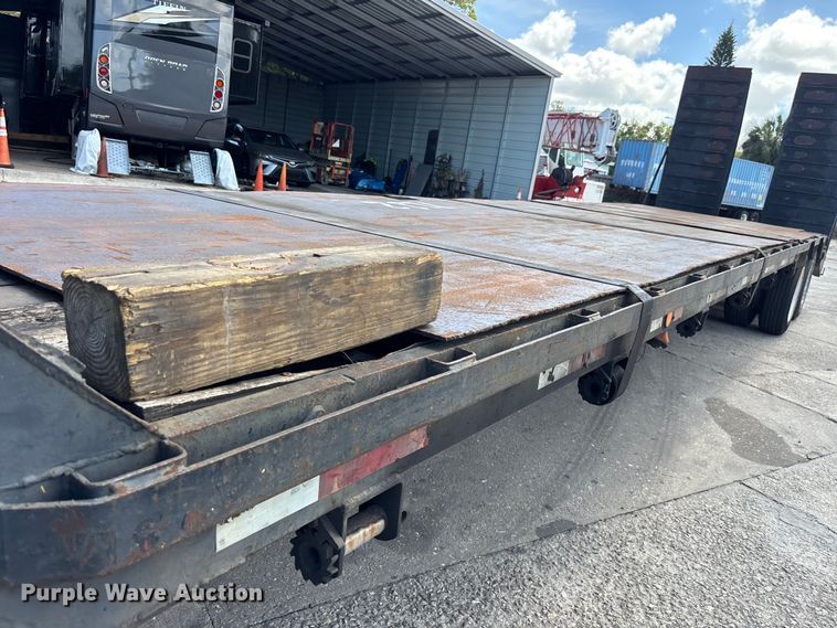 image for item EA5476 1980 Transcraft drop deck equipment trailer