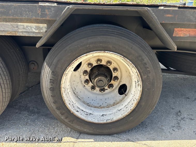 image for item EA5476 1980 Transcraft drop deck equipment trailer