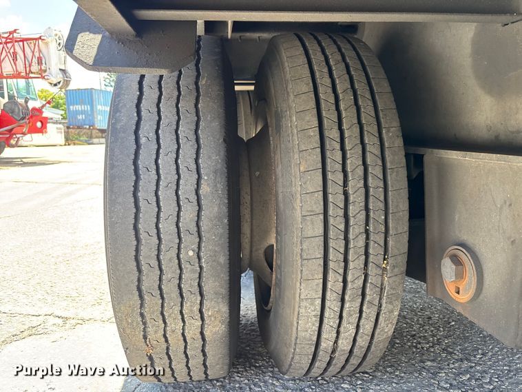 image for item EA5476 1980 Transcraft drop deck equipment trailer