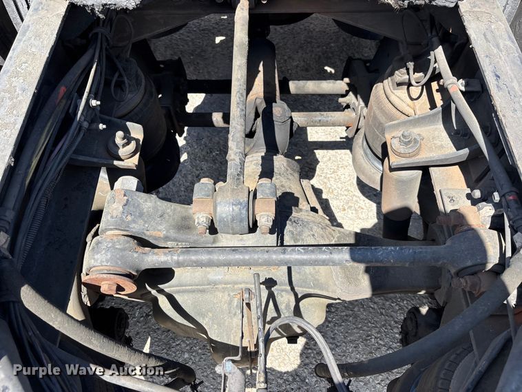 image for item EA5477 1994 Kenworth T800 semi truck