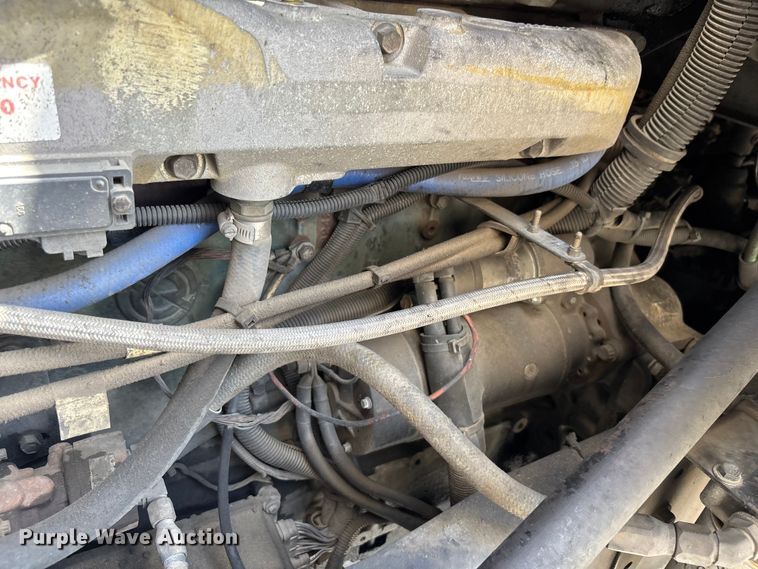 image for item EA5477 1994 Kenworth T800 semi truck