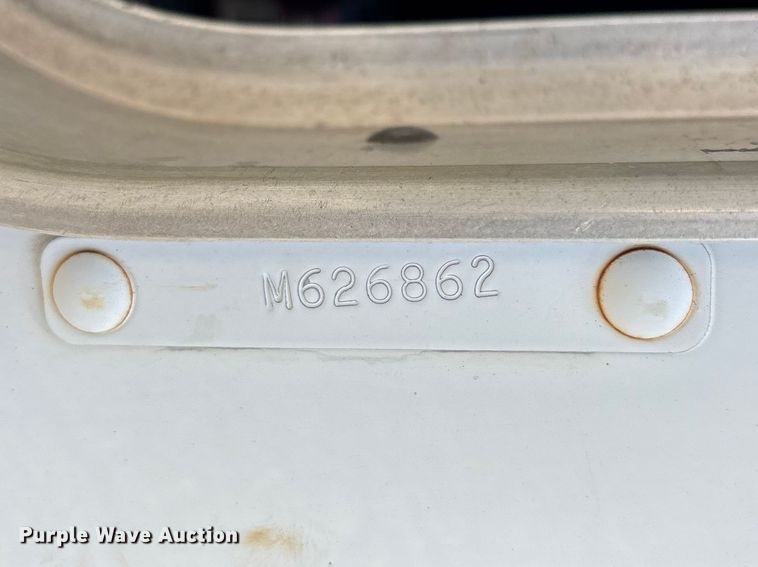 image for item EA5477 1994 Kenworth T800 semi truck