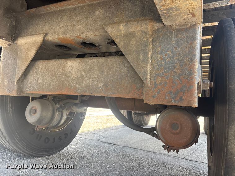 image for item EA5478 1999 Transcraft TL-2000 flatbed trailer