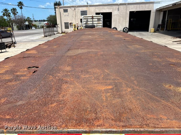 image for item EA5478 1999 Transcraft TL-2000 flatbed trailer