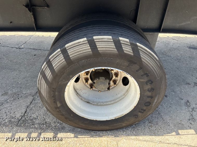 image for item EA5478 1999 Transcraft TL-2000 flatbed trailer