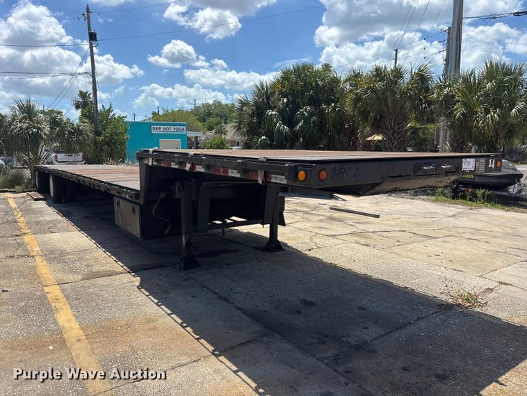 image for item EA5479 1990 TrailKing TS70CS-482 drop deck equipment trailer