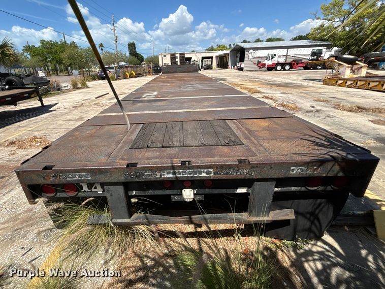 image for item EA5479 1990 TrailKing TS70CS-482 drop deck equipment trailer