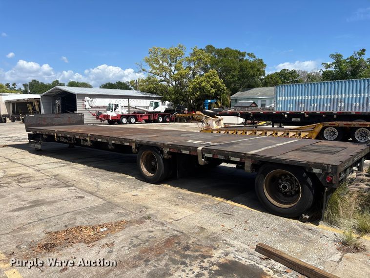 image for item EA5479 1990 TrailKing TS70CS-482 drop deck equipment trailer