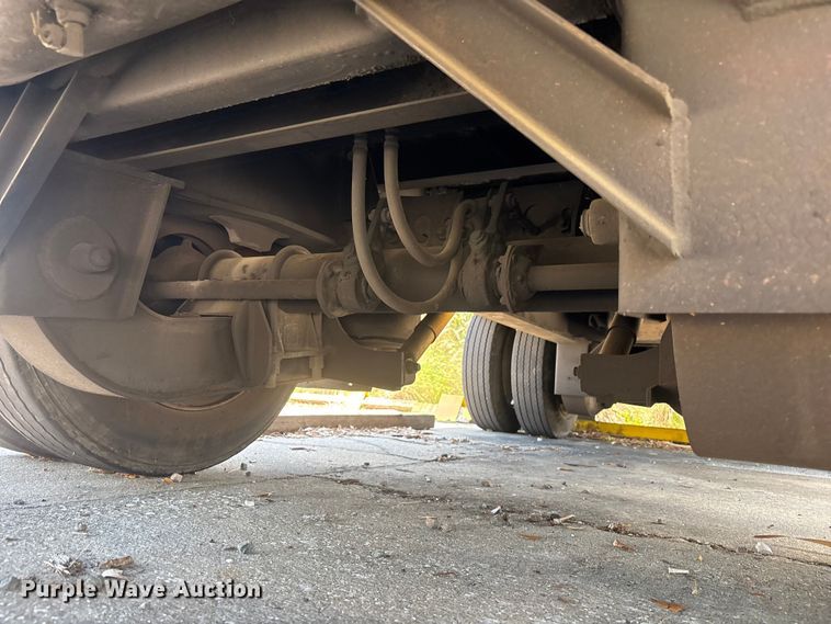 image for item EA5479 1990 TrailKing TS70CS-482 drop deck equipment trailer