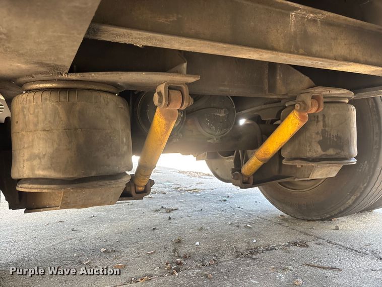 image for item EA5479 1990 TrailKing TS70CS-482 drop deck equipment trailer