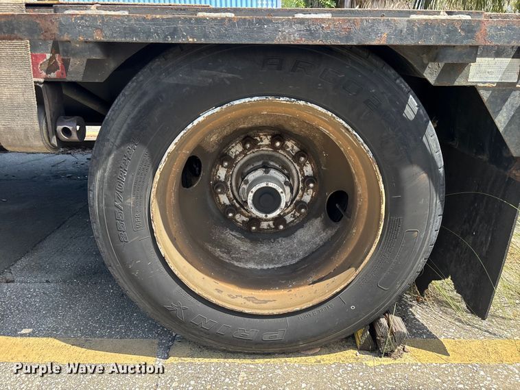 image for item EA5479 1990 TrailKing TS70CS-482 drop deck equipment trailer